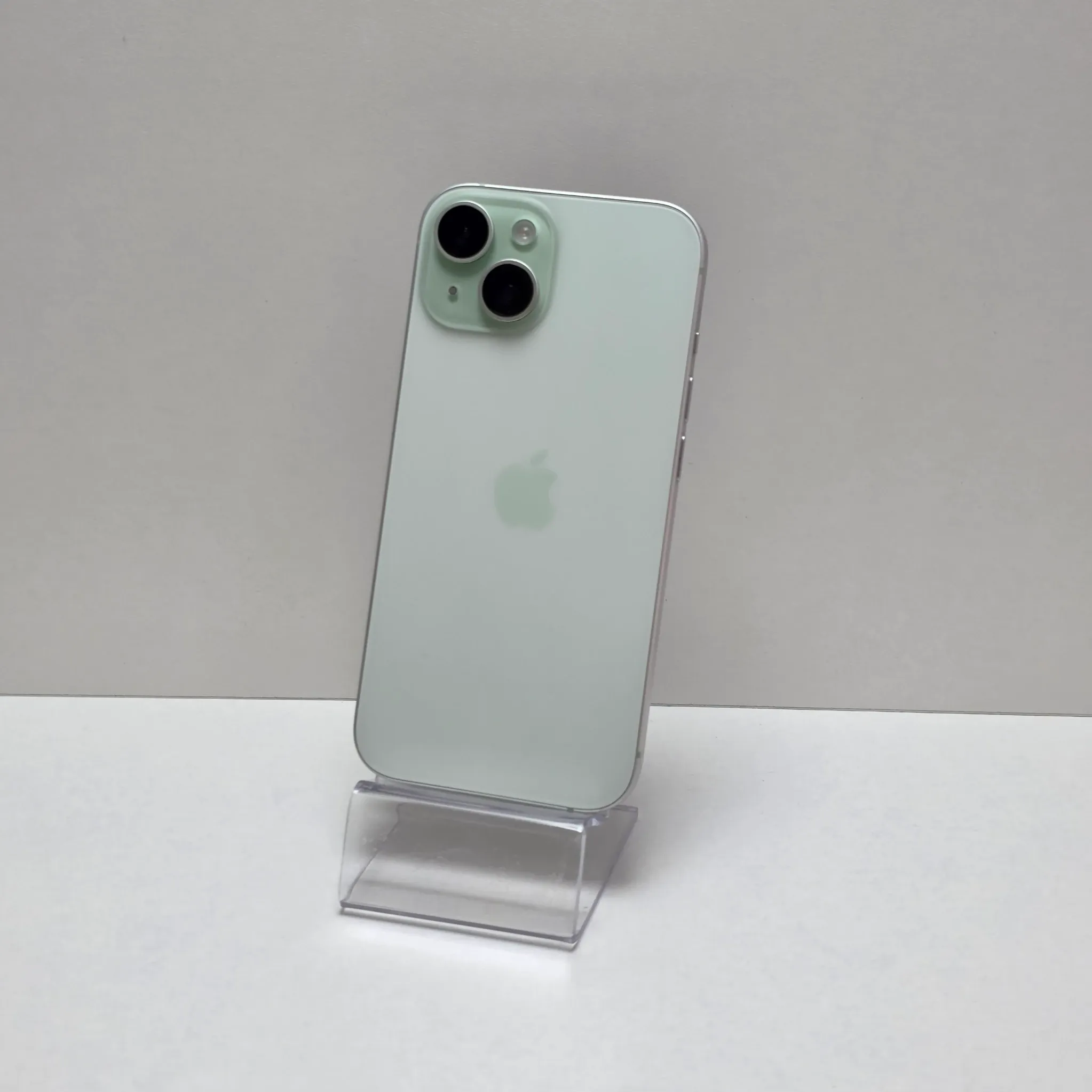 Celular Apple Iphone 15 128GB Verde Usado - Bateria 86%
